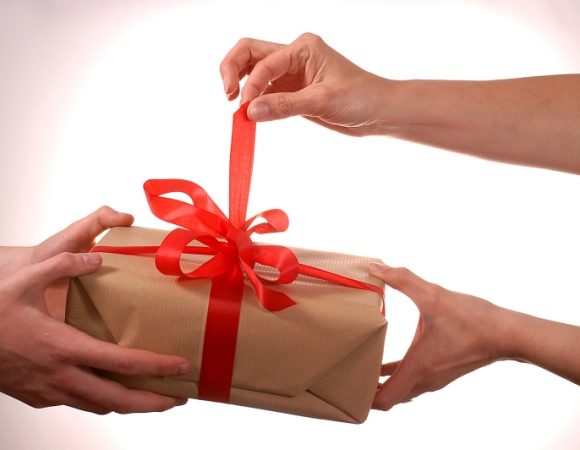 1344508489-opening-gift